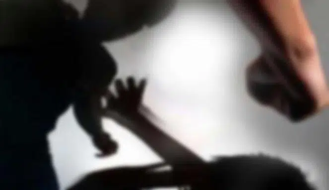 Wartawan Tempo Dikeroyok Polisi Saat Meliput, Kamera Dirampas