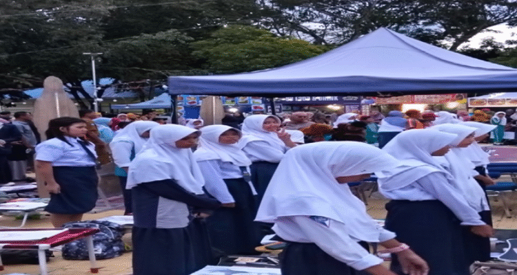 Maisarah, Aqila, dan Tim Tari Bawa Pulang Emas untuk SMP 1 Tonra