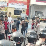 Unjuk Rasa Berujung Brutal! Aparat Seret Advokat dan Mahasiswa Seperti Penjahat