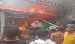 Duka di Pannampu: Cucu dan Nenek Tewas dalam Pelukan Api
