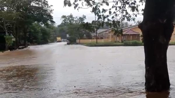 Tonra Libureng Dikepung Banjir, Petani Khawatir Gagal Panen