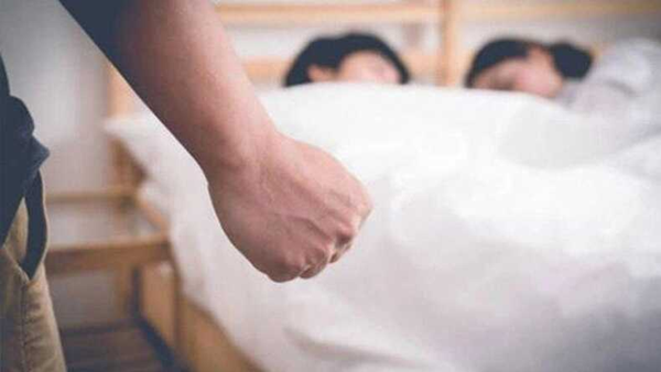 Modus Dinas Luar Terbongkar, Oknum Dokter Gigi Kencan dengan Brondong