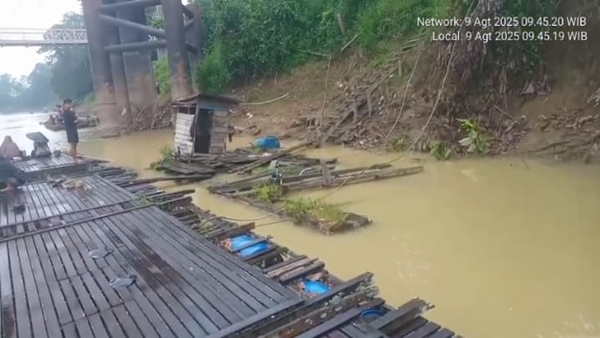 Tambang Emas Ilegal Menggila, Warga Sekadau Makin Terjepit