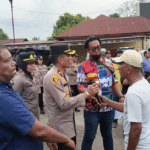 Suasana di depan Mapolsek Pancur Batu, Rabu (13/8/2025), mendadak memanas. Ratusan warga Desa Durin Simbelang, Kecamatan Pancur Batu,