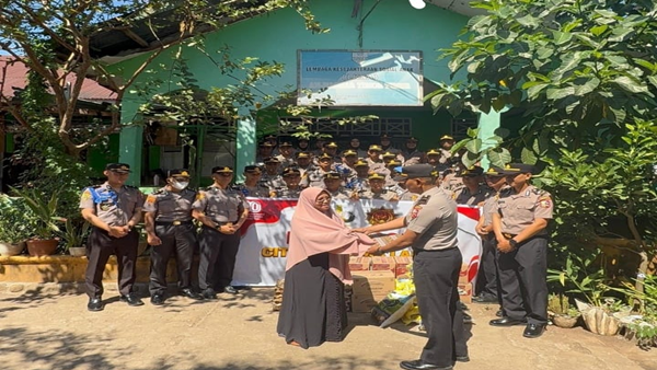 Siswa SIP Polda Sulsel Bangun Kepedulian, Gelar Bakti Sosial di Makassar