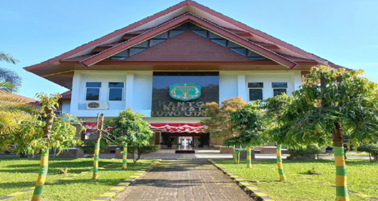 Bupati Luwu Utara Diduga Tabrak UU ASN, DPRD Tuai Kritik
