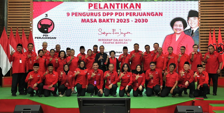 Struktur Baru PDIP Belum Disahkan, Megawati dan Hasto Tunggu Restu Pemerintah