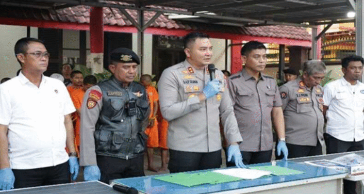 Polres Gowa Obok-obok Tambang Ilegal di Bajeng, Excavator Disita
