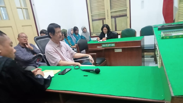 Hakim Tak Kasih Ampun, dr Paulus Dihukum 2 Tahun