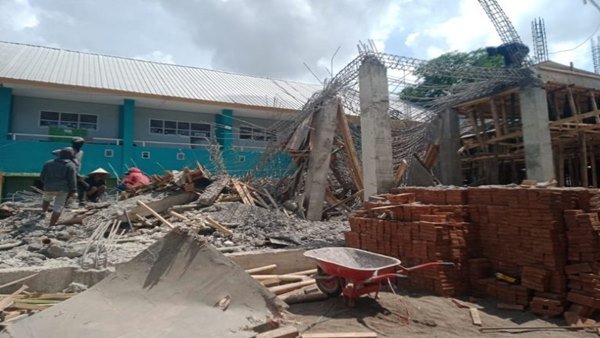 Proyek Pembangunan MIN 2 Takalar yang Rubuh Bangunan Dua Lantai MIN 2 Takalar Runtuh, Warga Sindir Pendampingan Krimsus 'Cuma' Nama!