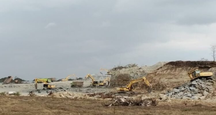 Tambang 'Ilegal' di Gudang 88, Bisnis Kotor, Warga Jadi Korban