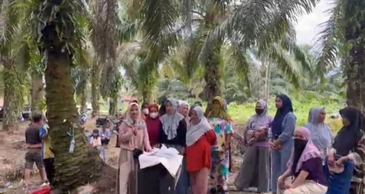 Tak Didengar dan Dipandang Sebelah Mata, Warga Teriakkan Pencopotan Danrem