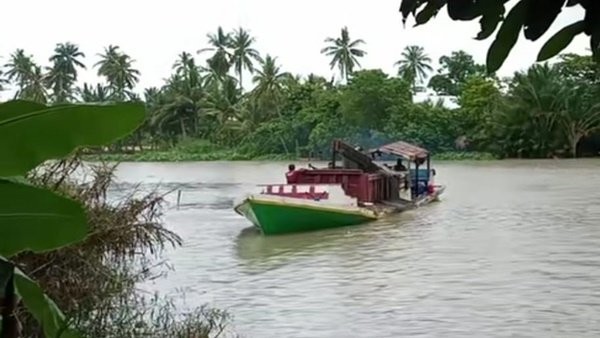 Bone Kritis! Sungai Dikeruk Habisan, Aparat Serasa Tak Bertaring