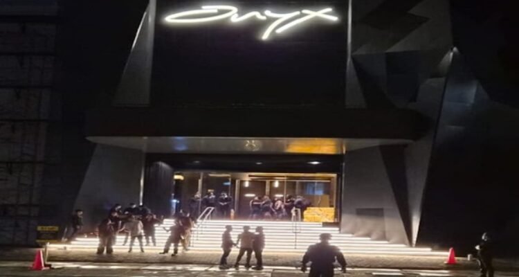 Dinding Rumah Bergetar! Warga Minta Onyx Club Ditutup