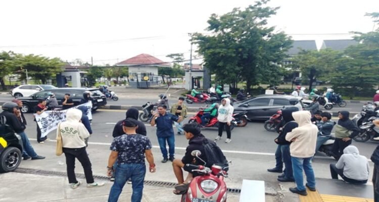 AMPERA Kepung Kanwil Ditjenpas, Ultimatum 3×24 Jam soal Video Napi