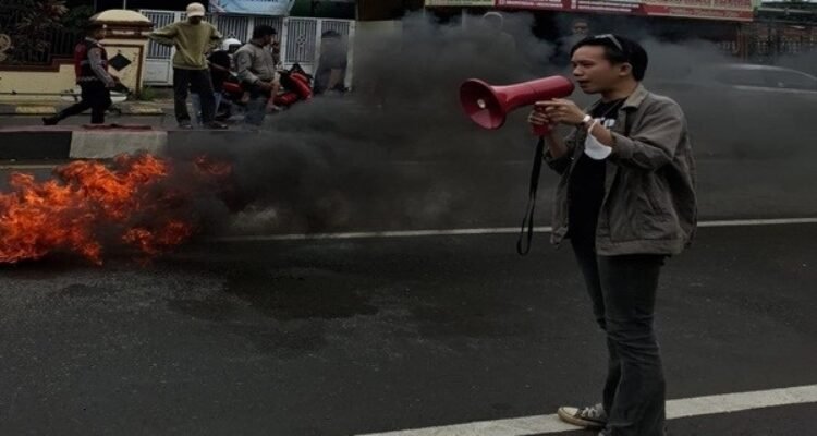 Hak Demo Dicegat Aparat, FRI Pastikan Tetap Turun ke jalan