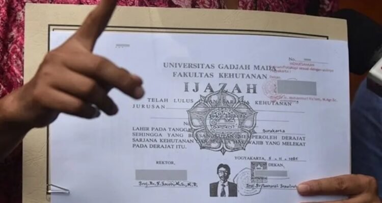 Babak Baru Uji Keaslian, Salinan Ijazah Jokowi Resmi Dibuka ke Publik