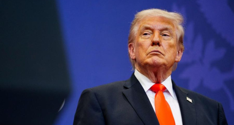 Operasi Militer AS di Selat Hormuz Disetop, Trump Singgung Kesepakatan