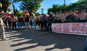 Mengamuk di Polda Sulsel, Mahasiswa Desak Kapolres dan Kasat Reskrim Sinjai Dicopot