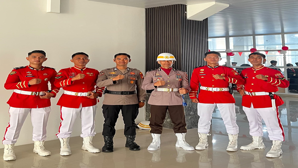 Merah Putih Berkibar di Lapangan Pemuda, Polres Bulukumba Peringati HUT RI