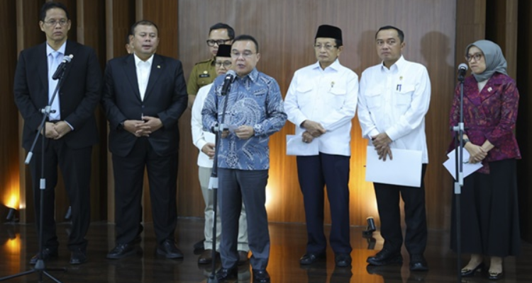 DPR Pastikan Pembahasan Guru PPPK Berlanjut, Jalan Menuju PNS Dibuka