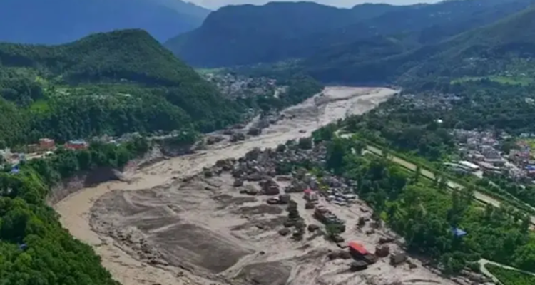Air Bah dan Longsor Mengamuk, Perbatasan Nepal-China Lumpuh Total