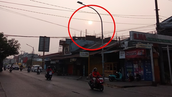 Asap Karhutla “Mampir” ke Makassar, Warga Terancam Polusi PM2.5